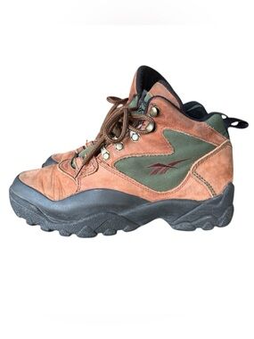 Vintage Reebok Hiking Boots, Women’s 8.5
